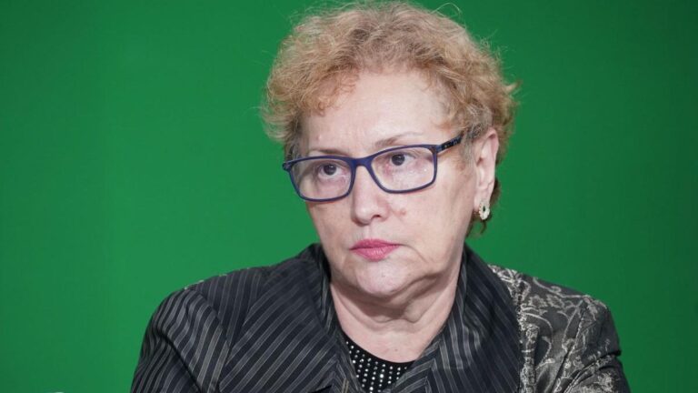 Pensionara cu 280.000 de lei/an care conduce Avocatul Poporului ignoră complet nedreptățile „recalculării” pensiilor
