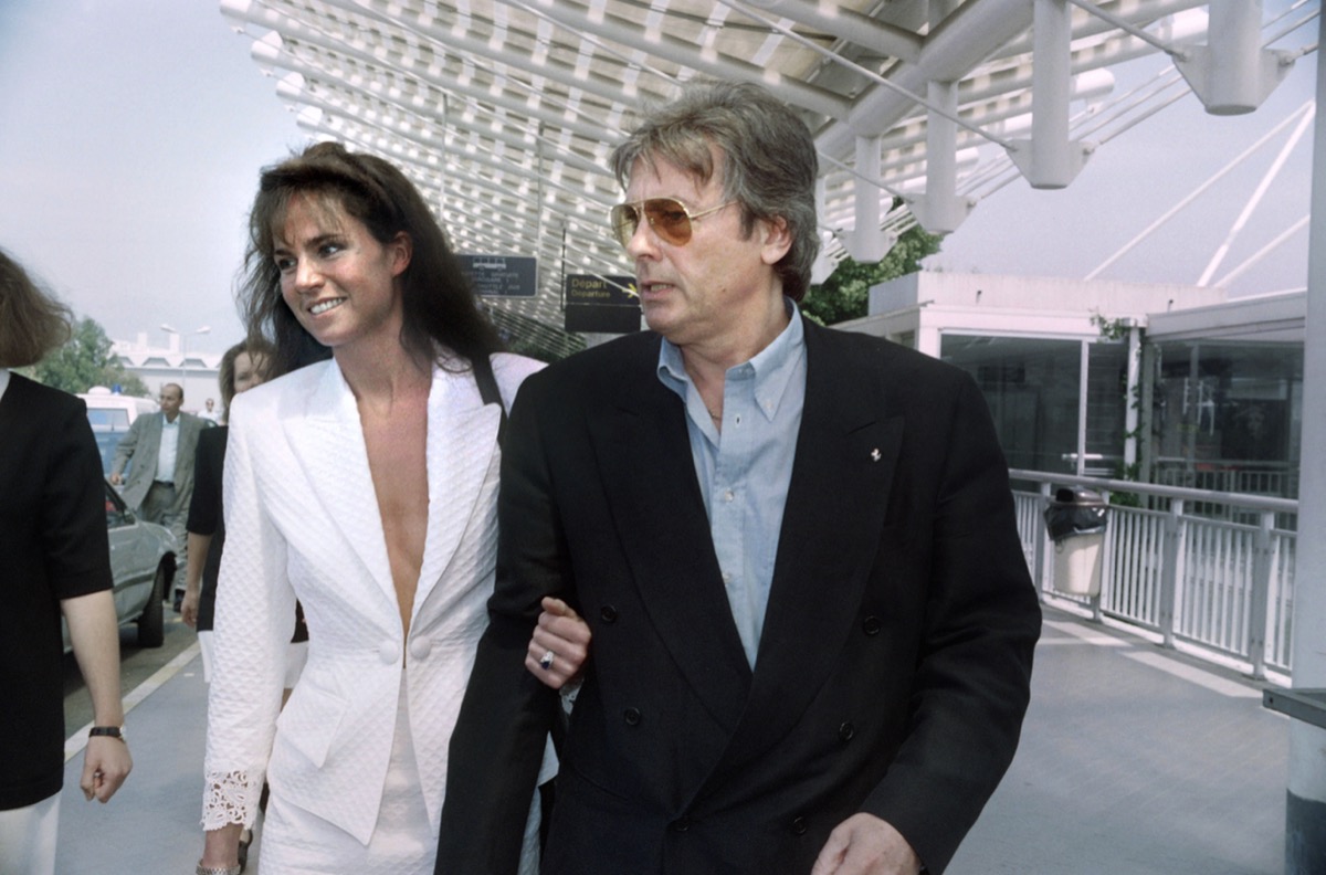 Cine a fost singura femeie care l-a părăsit pe Alain Delon