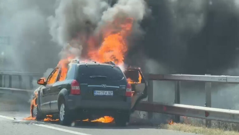 Autostrada A3, închisă temporar. A luat foc o mașină