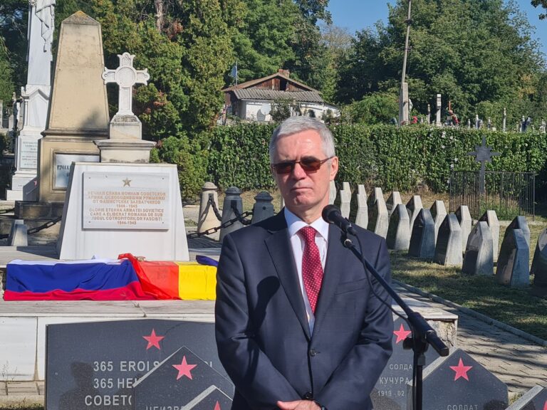 Ambasadorul Vladimir Lipaiev a făcut ieri propagandă pro Rusia și anti NATO la Cimitirul Eroilor din Iași