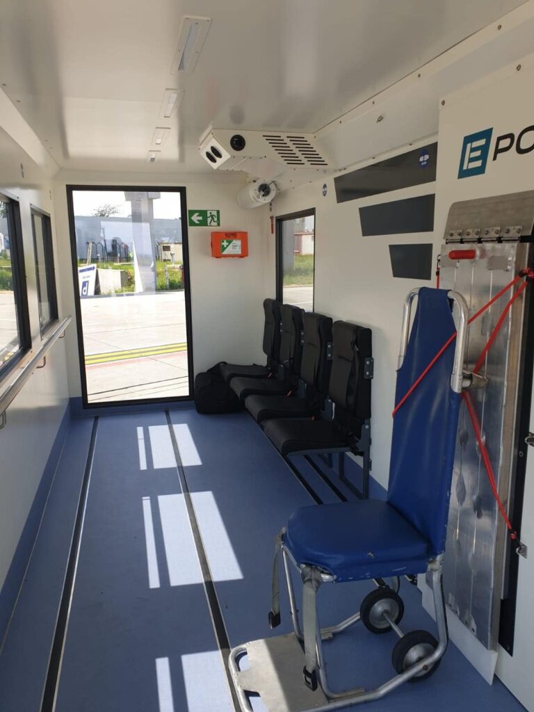  ambulift-Aeroportul-Iasi1