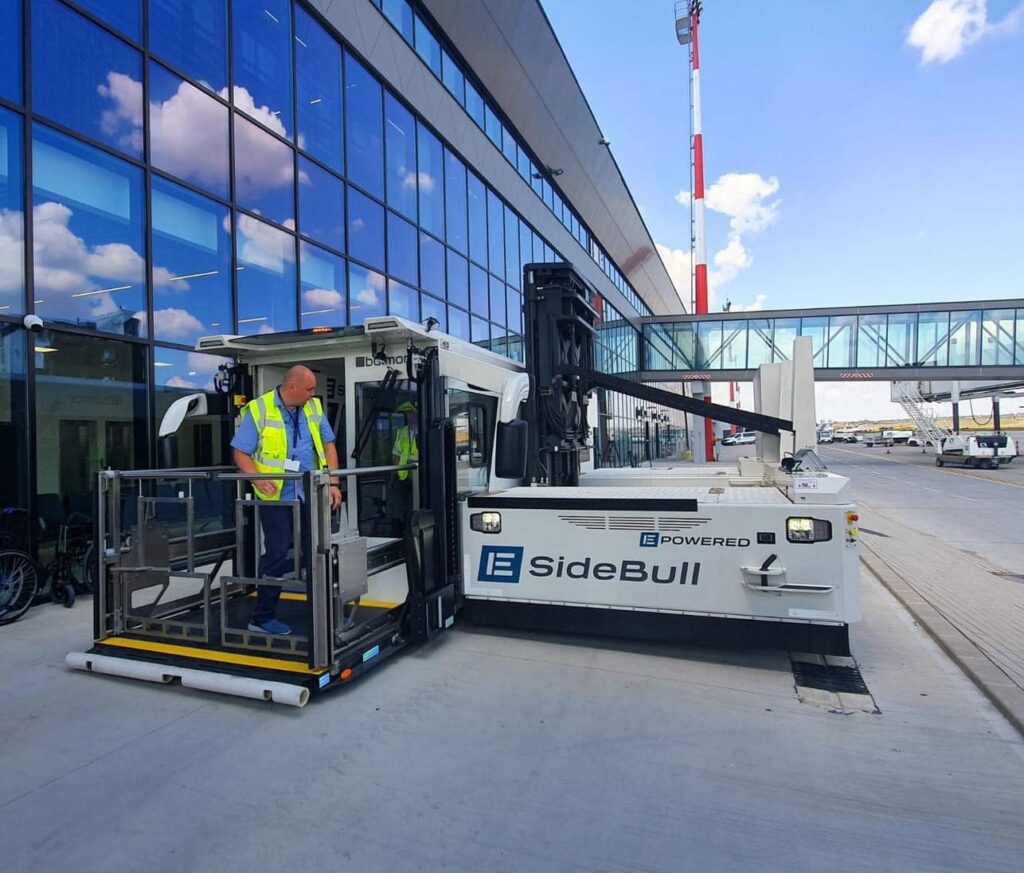  ambulift-Aeroportul-Iasi6