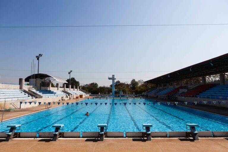 Un copil de 8 ani a murit în timpul unui curs privat de înot sub privirile tatălui său