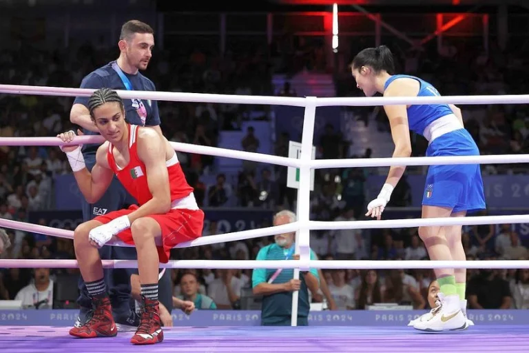 ABANDON după 46 de secunde! A fugit, în lacrimi, din fața pugilistei cu nivel mare de testosteron: „Mi-a spus că «nu este corect». Toată Italia i-a cerut să nu intre în ring”