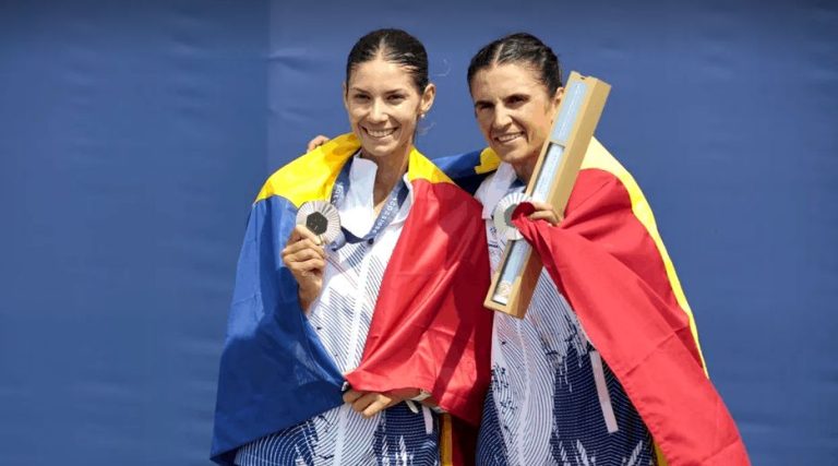 Cronica unei zile de vineri la Olimpiada din „orașul luminilor”. Două bărci de argint și cum a fost spartă „blocada galbenă”