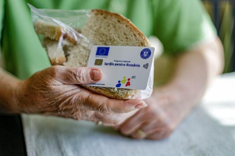Când intră banii pe cardurile de alimente în decembrie? În anumite orașe se fac plățile mai repede