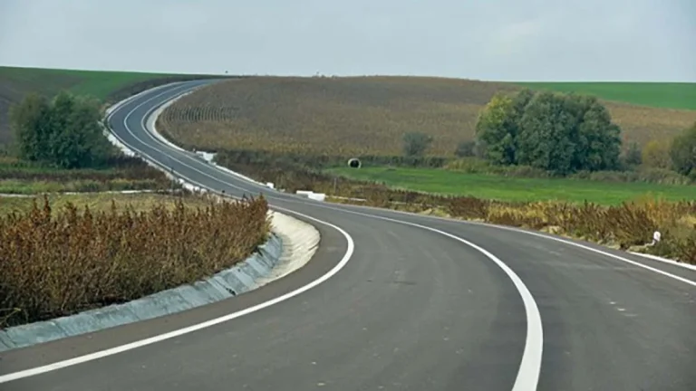 Prima licitație pentru centura ușoară: șefii județului vor să spargă gheața vara asta la proiecte mari de infrastructură
