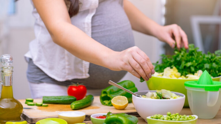 Dieta prenatală ar putea juca un rol în autism
