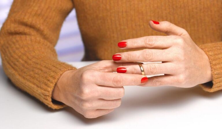 La fiecare șapte minute, un cuplu divorțează în România. Care sunt principalele motive