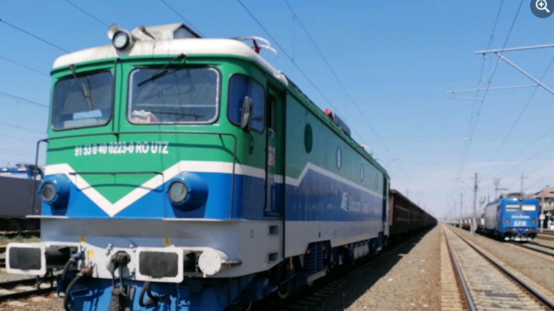 Gunoaiele Cehiei, oprite la intrarea în România. Tren cu 1.500 de tone de deșeuri,tras pe linie moartă de Garda de Mediu