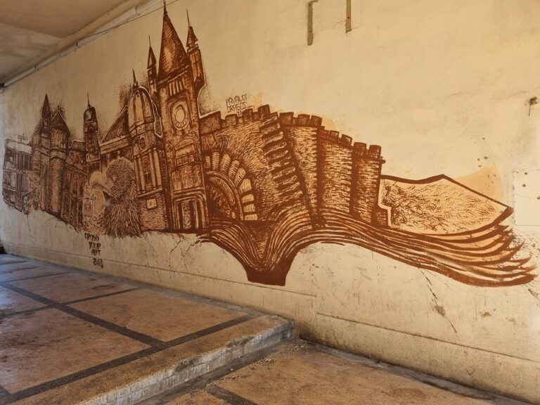 Grafitti la Iași - câteva instantanee locale din Piața Unirii și Pasajul Octav Băncilă