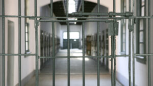 O femeie condamnată în Italia se opune să fie încarcerată în România din cauză că nu ar avea rude în țară. Cum i-au contrazis minciuna polițiștii?