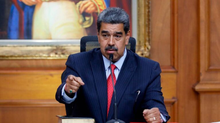 Rubio ameninţă Caracasul, Maduro îi răspunde numindu-l „imbecil”