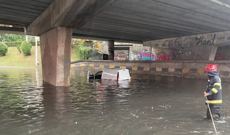  Școli închise pe 8 octombrie în București, Ilfov, Constanța, Ialomița, Călărași și Giurgiu din cauza ploilor abundente