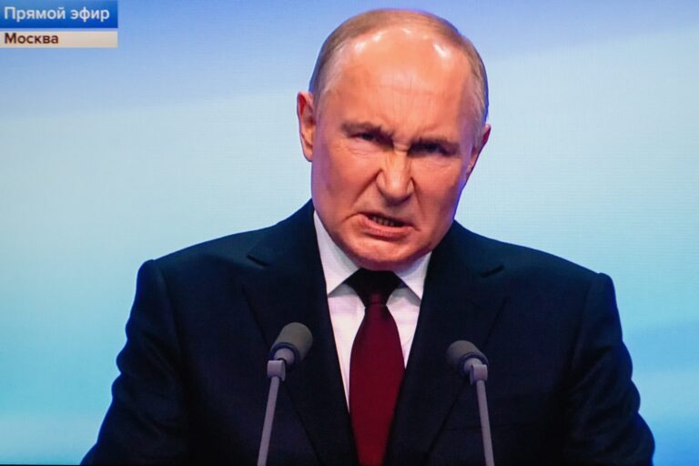 Rusia anunţă că întrerupe negocierile de pace cu Ucraina, din cauza incursiunii din Kursk