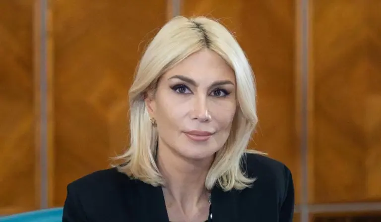 Raluca Turcan: USR şi PSD, duşmani de faţadă şi parteneri de blocaj? De ce repetăm acelaşi scenariu şi aşteptăm rezultate diferite?