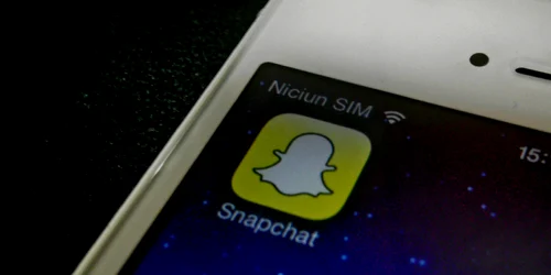 O copilă de 12 ani din Buzău și-a anunțat sinuciderea pe Snapchat. Salvarea a venit din SUA