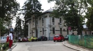 Mișcări de trupe pe lângă șefia Institutului de Psihiatrie „Socola”. Candidații trag ultimele sfori posibile