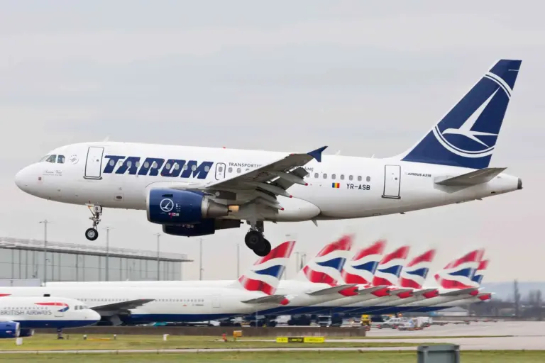 TAROM, scoasă de pe Aeroportul Heathrow de către Qatar Airways. Vânzare de sloturi orare