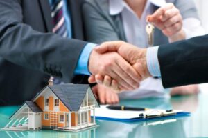 „NORDIS DE IAȘI” – Capcanele pieței imobiliare locale: drumul anevoios în Justiție al ieșenilor căzuți în plasa dezvoltatorilor