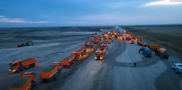 Topul constructorilor de autostrăzi în România: Umbrărescu, pe primul loc. Cine nu-și face treaba