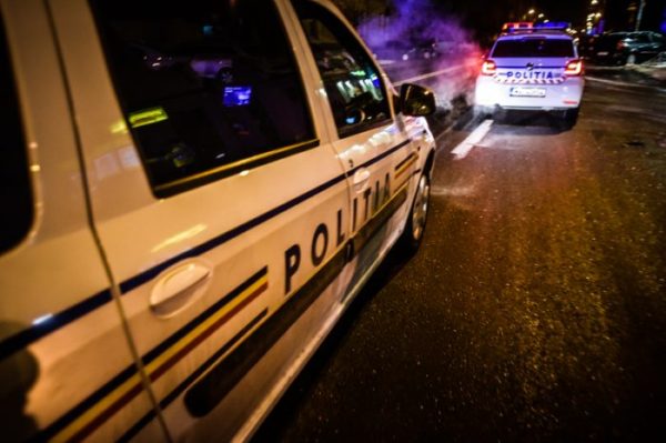 Tânăr beat aflat la volanul unui BMW, prins de polițiști după o urmărire, pe șoselele din Suceava