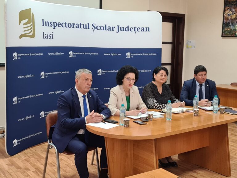 Luni începe școala - Un elev ieșean din patru va învăța în schimburi. Plusurile și minusurile începutului de nou an, în viziunea ISJ