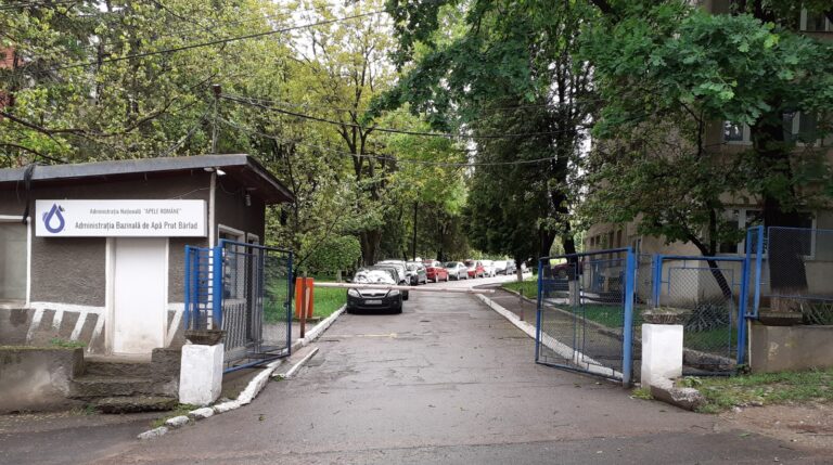 Concurs „aprig” pentru șefia ABA Prut-Bârlad: Candidații trebuie să știe să lucreze pe un program informatic depășit tehnic