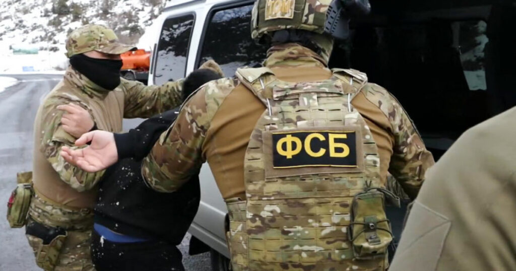 O adolescentă ucraineană a fost recrutată de ruşi pentru a comite un act terorist. Serviciile de securitate de la Kiev au dejucat atacul