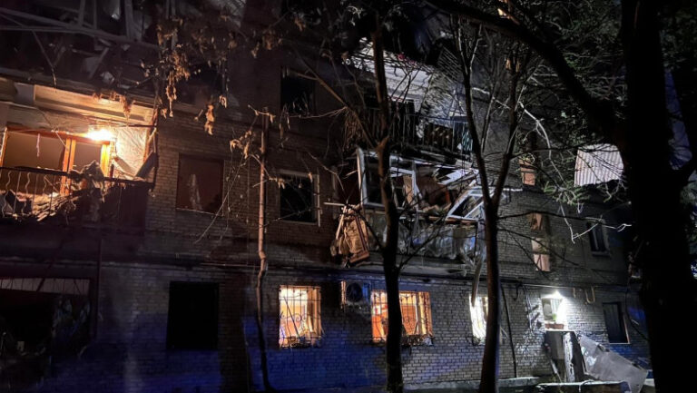 Rusia a bombardat orașul ucrainean Zaporojie. Cel puțin 16 răniți în urma atacului