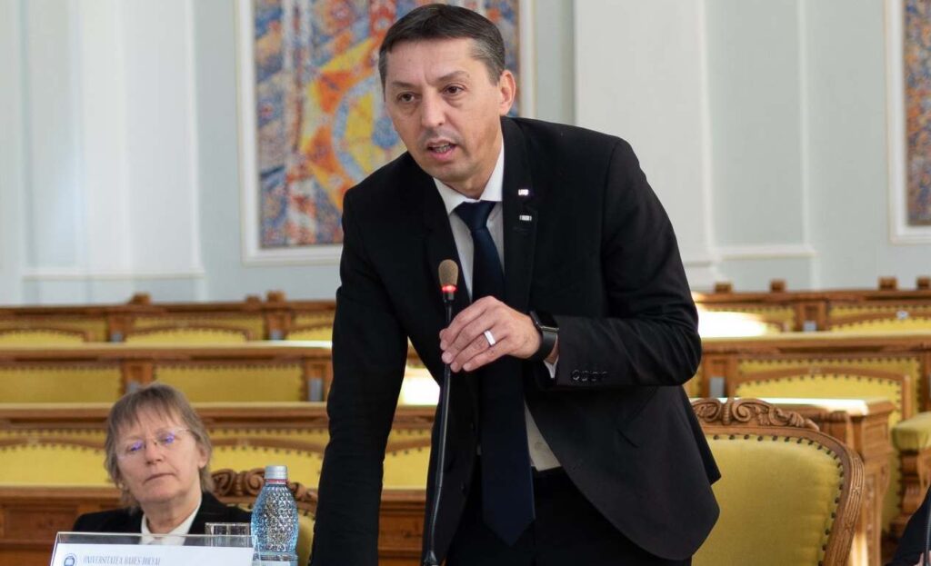  Daniel David: Noi trebuie să reducem fondul de burse. Orice se poate tăia în momentul ăsta