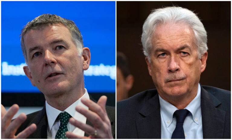 Într-un demers neobişnuit, şefii spionajului britanic şi american fac apel într-un editorial comun la „menţinerea cursului” în sprijinirea Ucrainei