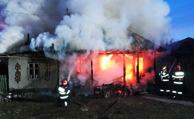 Bătrân de 84 de ani, ars în propria casă, la Butea