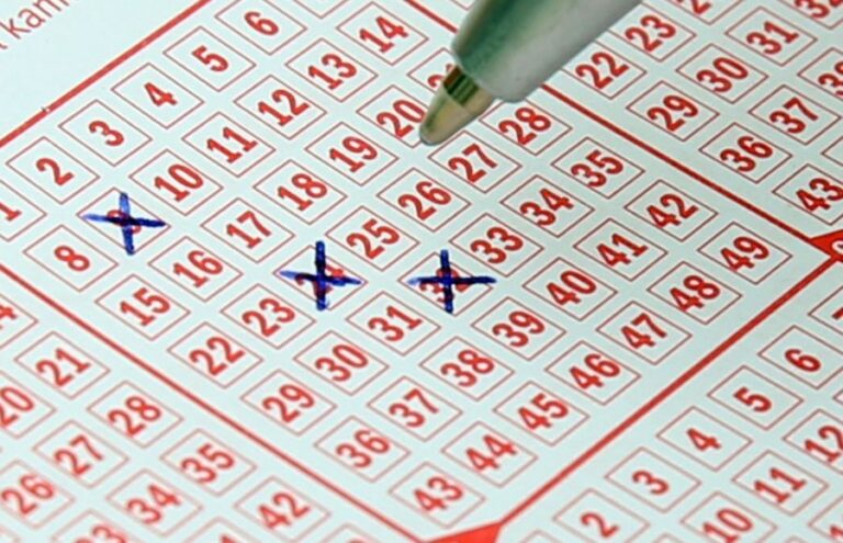 Rezultatele de joi la LOTO. Numerele extrase la Loto 6/49, Noroc, Joker și Loto 5/40