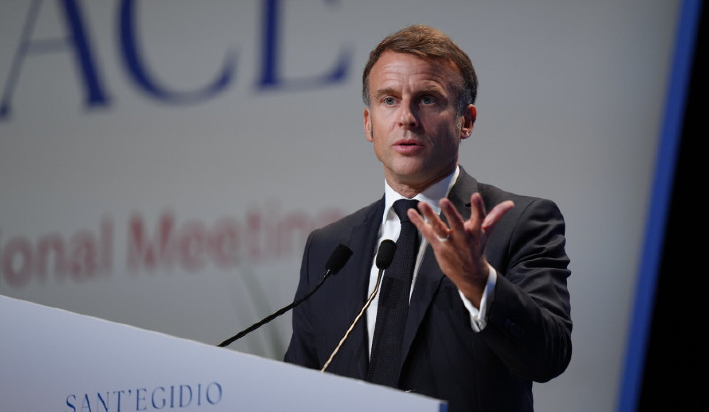  Macron vrea „o nouă ordine internaţională”. „Să regândim relaţia noastră cu Rusia după războiul cu Ucraina”