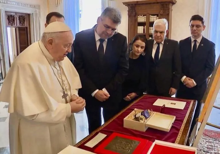 Mierea românească medaliată cu aur care a ajuns şi la Vatican, vedetă la Festivalul European BIO de la Ibăneşti