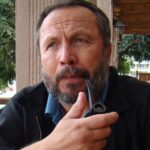 Spanacul, bicicleta și șpalturile și alte amintiri despre Emil Brumaru