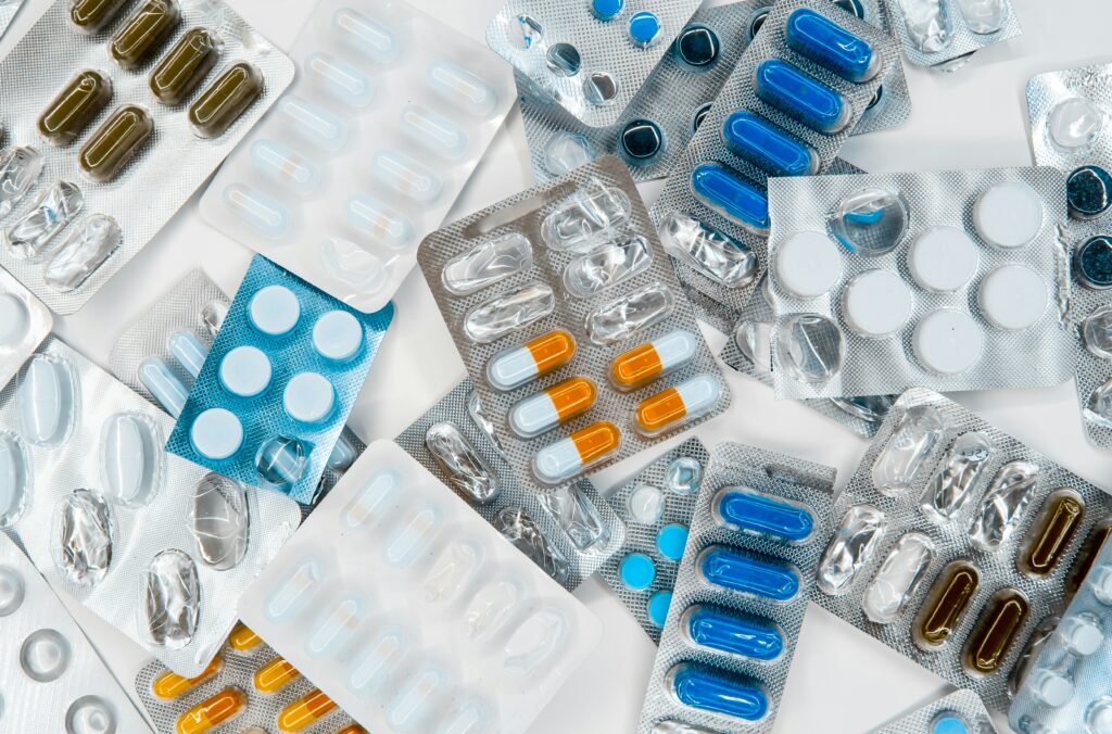 Avertismentul medicilor ieșeni: care este pericolul administrării nejustificate de antibiotice la copil