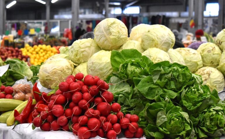 Legumele de care fug bărbații reduc apariția cancerului de colon, prostată, stomac. Cât să mănânci?