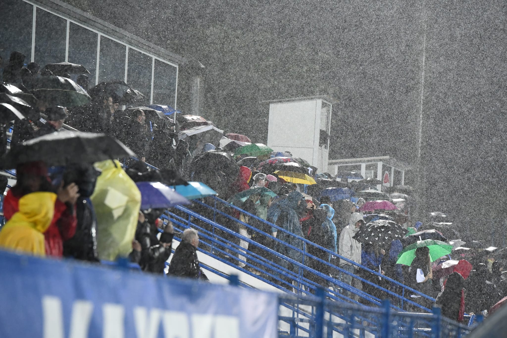 Când se face stadion în Iași? 3000 de oameni „murați” în Copou, la meciul Poli – Craiova