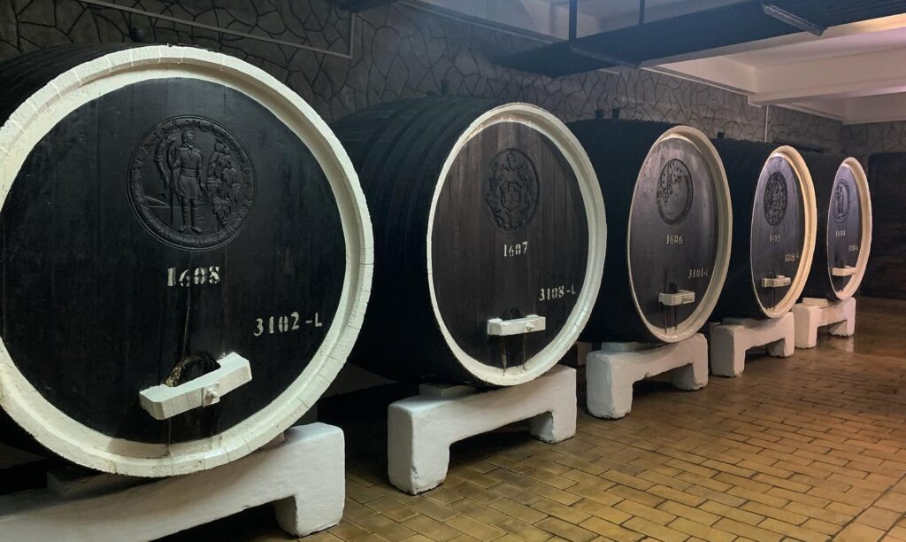  Cramele Cotnari SA au dat vin de milioane de lei doar pe factură și acum se luptă în instanță să-și recupereze prejudiciul