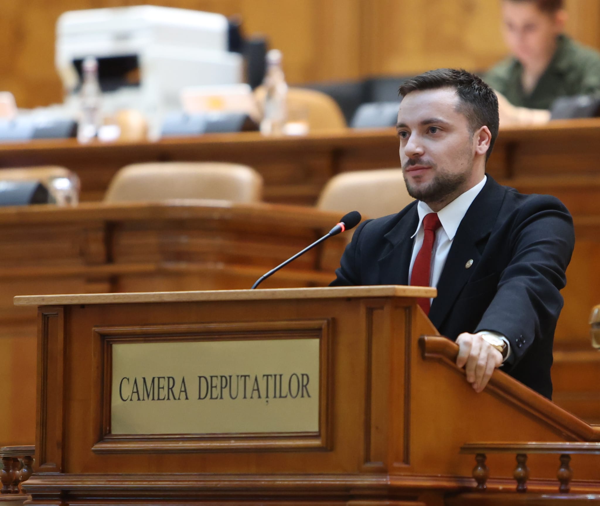 Febră mare la alcătuirea listelor pentru parlamentare și la USR Iași. Tensiuni importante între tabere