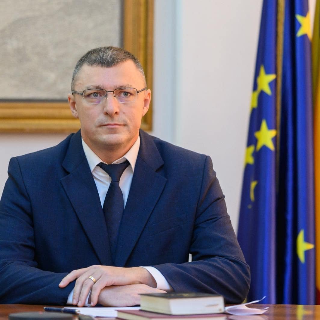 Unul dintre subprefecții Iașului pleacă în campanie electorală