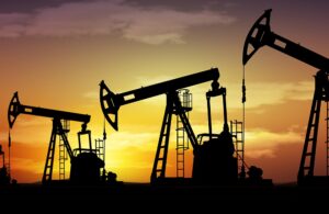 Preţurile petrolului au crescut cu 3% miercuri, după ce Iranul a suspendat cooperarea cu Agenţia ONU pentru energie nucleară
