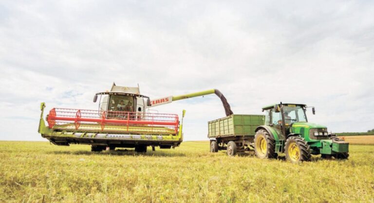 Afacerile din agricultură au ajuns dependente de tehnologii. Experiența interesantă a unui fermier ieșean cu afaceri de milioane de euro