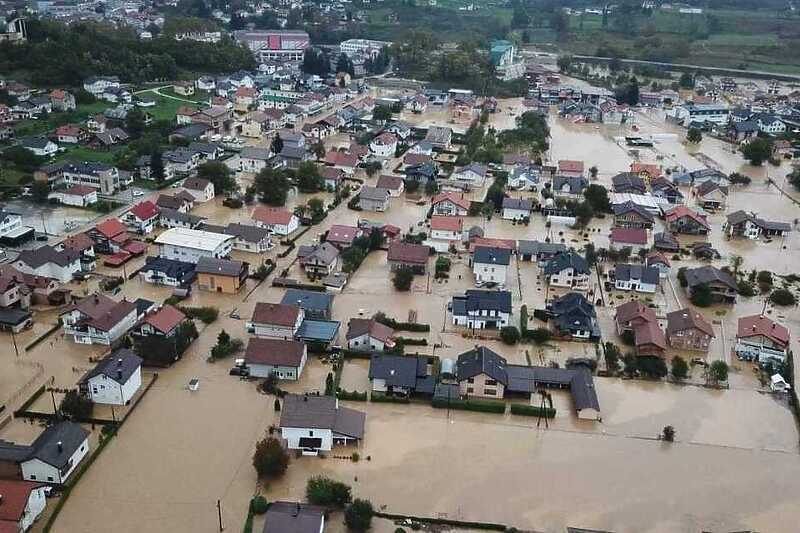 Dezastru în Bosnia. Cel puţin 14 morţi în cele mai grave inundaţii din ultimii ani