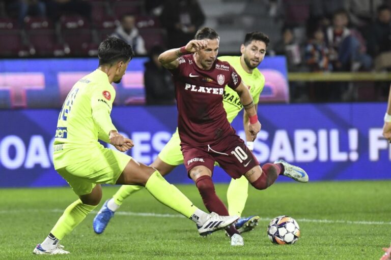 FOTBAL De ce a pierdut Politehnica pe terenul lui CFR Cluj? Două mari cauze. Ultimul tren pentru Ștefanovici