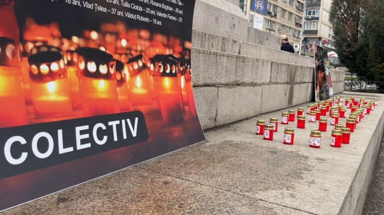 FOTO Zeci de candele aprinse la Iași  pentru a comemora morții și răniții din clubul Colectiv