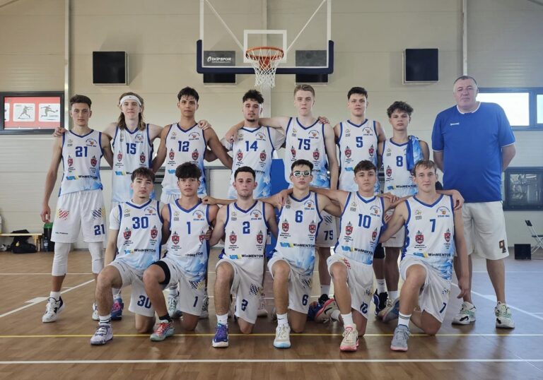 Debut al unei echipe ieșene în Liga I. Lansarea la apă la seniori a trupei lui Mitică Anghel