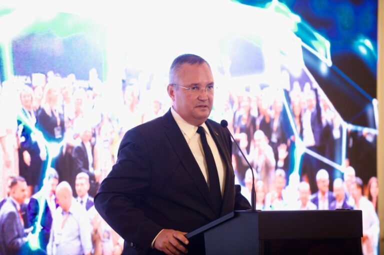 Ciucă: Demisionez din funcţia de preşedinte al Partidului Naţional Liberal